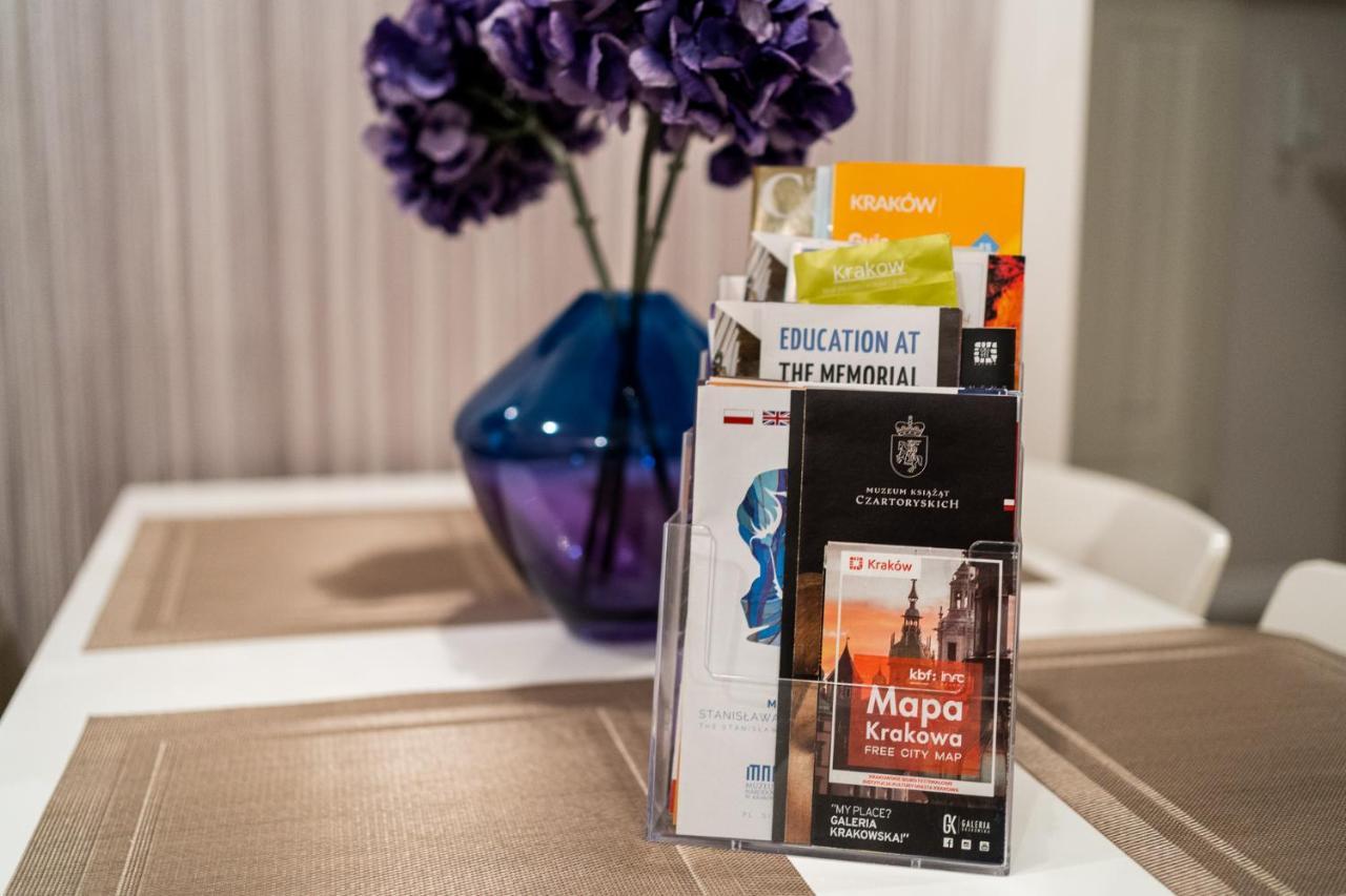 Luxe Living Boutique Pilsudskiego 11 Leilighet Krasków Eksteriør bilde